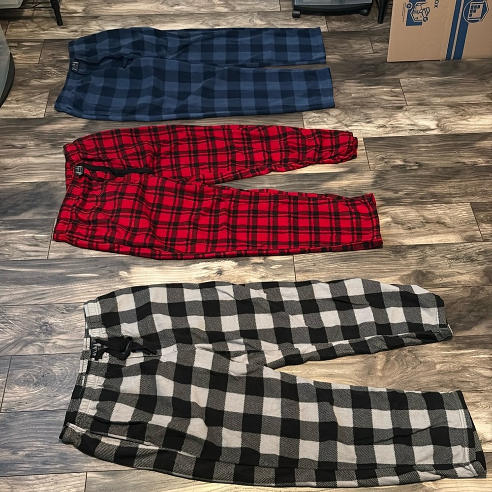 3 pair of Lucky Brand PJ soft pants all in XL. NO DAMAGES!